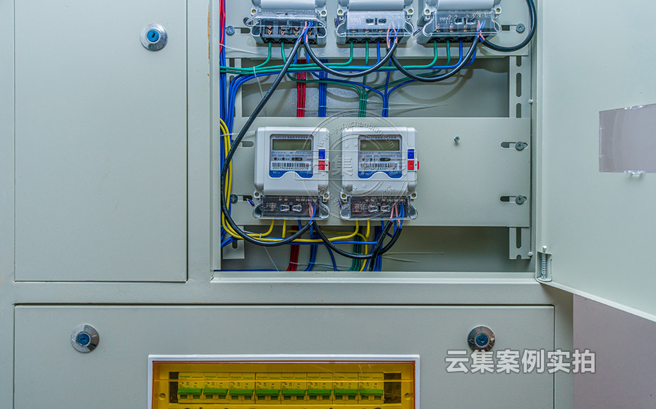 ÖÐѧԤ¸¶·Ñ³±íϵͳ