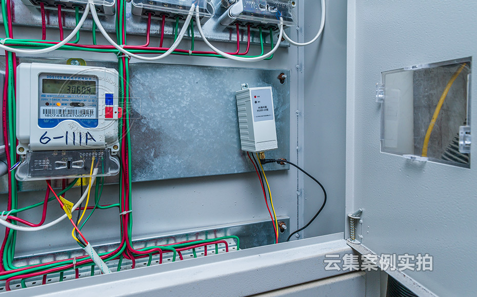 ÖÐѧԤ¸¶·Ñ³±íϵͳ