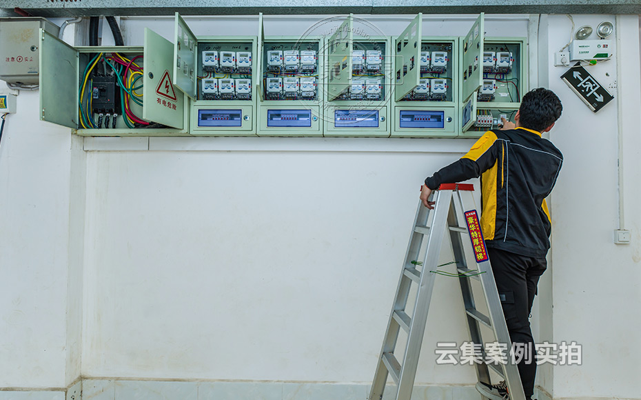 ÖÐѧԤ¸¶·Ñ³±íϵͳ